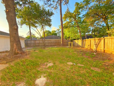 Tiny photo for 5926 Queensgate Drive, Houston, TX 77066 (MLS # 38596513)