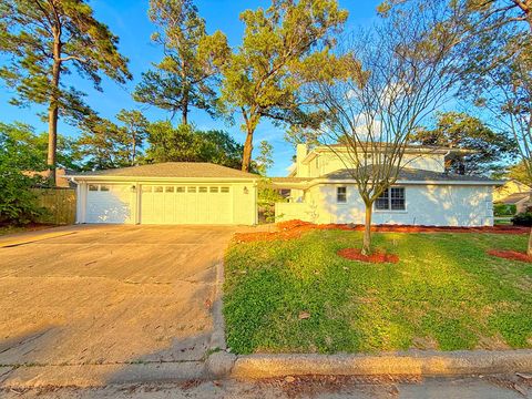 Tiny photo for 5926 Queensgate Drive, Houston, TX 77066 (MLS # 38596513)