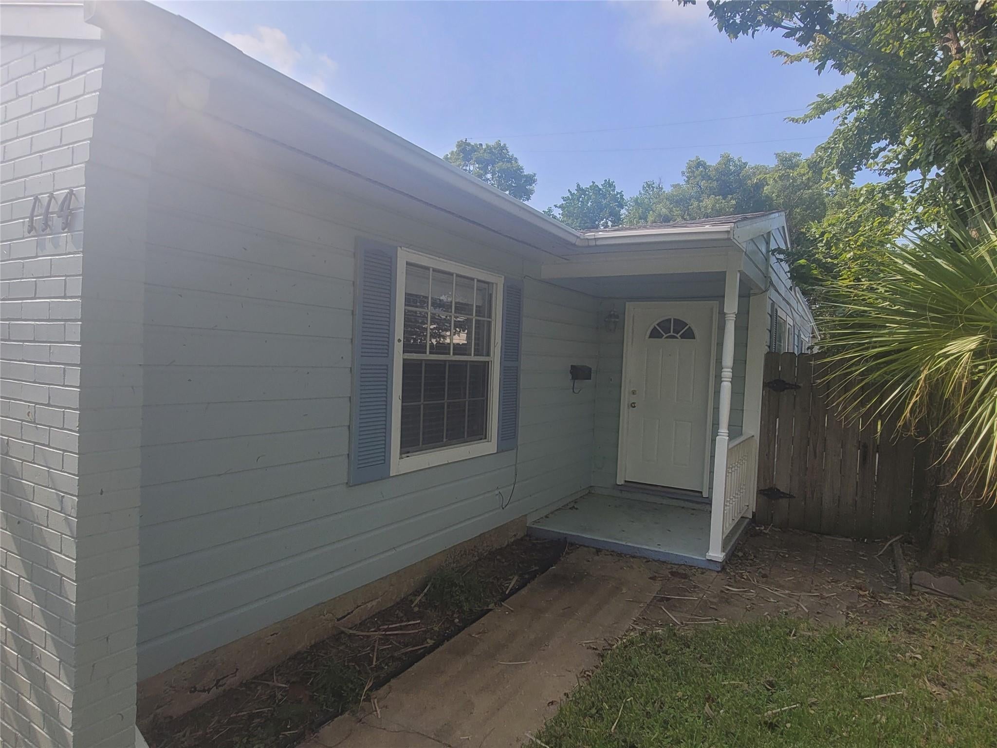 114 Dolphin Avenue