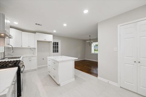 Tiny photo for 10009 Lazy Oaks Street, Houston, TX 77080 (MLS # 15351491)
