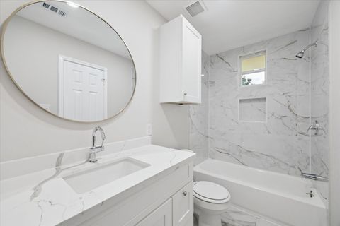 Tiny photo for 10009 Lazy Oaks Street, Houston, TX 77080 (MLS # 15351491)