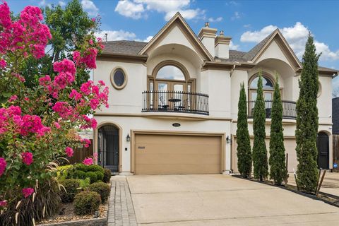 Photo of 2034 Norfolk Street, Houston, TX 77098 (MLS # 97700310)