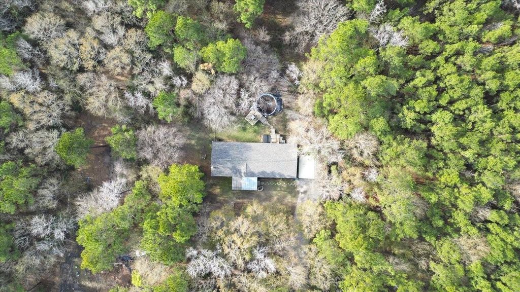 Photo of 212 Highland Drive, Huntsville, TX 77320 (MLS # 24973950)