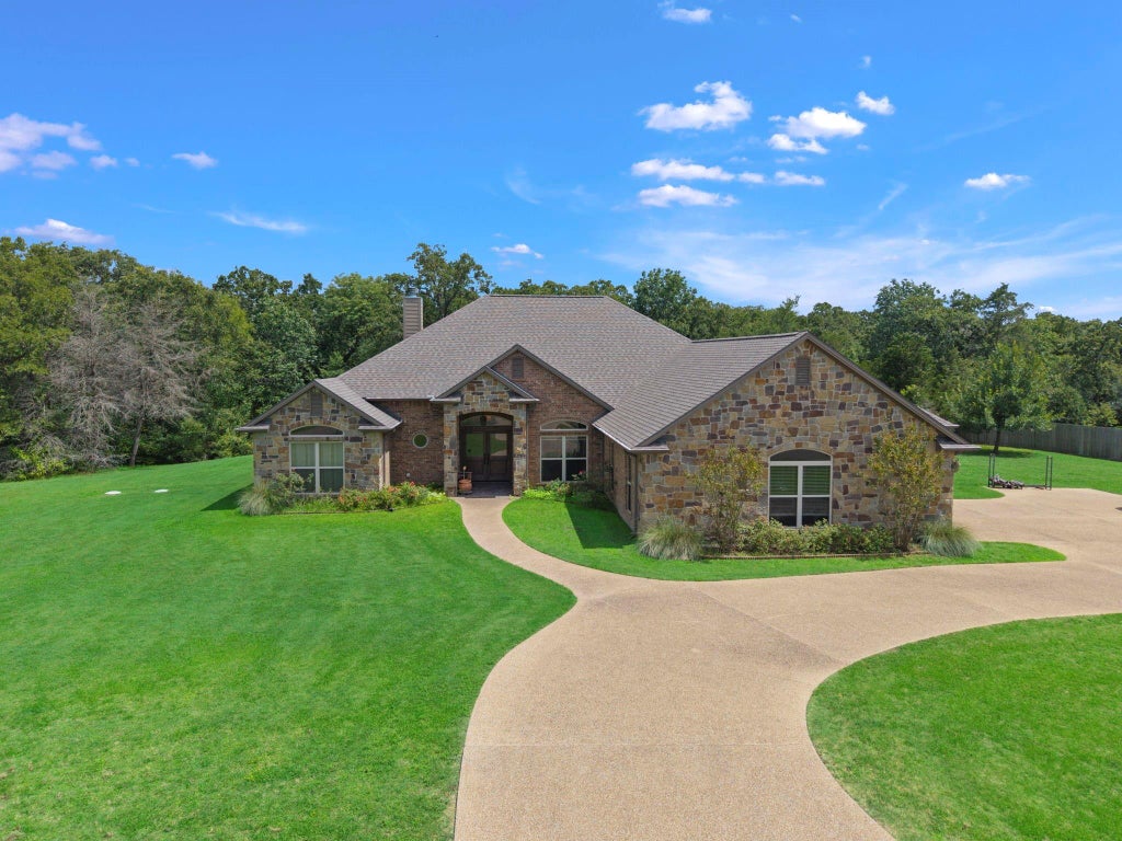 Photo of 4698 River Valley Drive, Bryan, TX 77808 (MLS # 97130235)