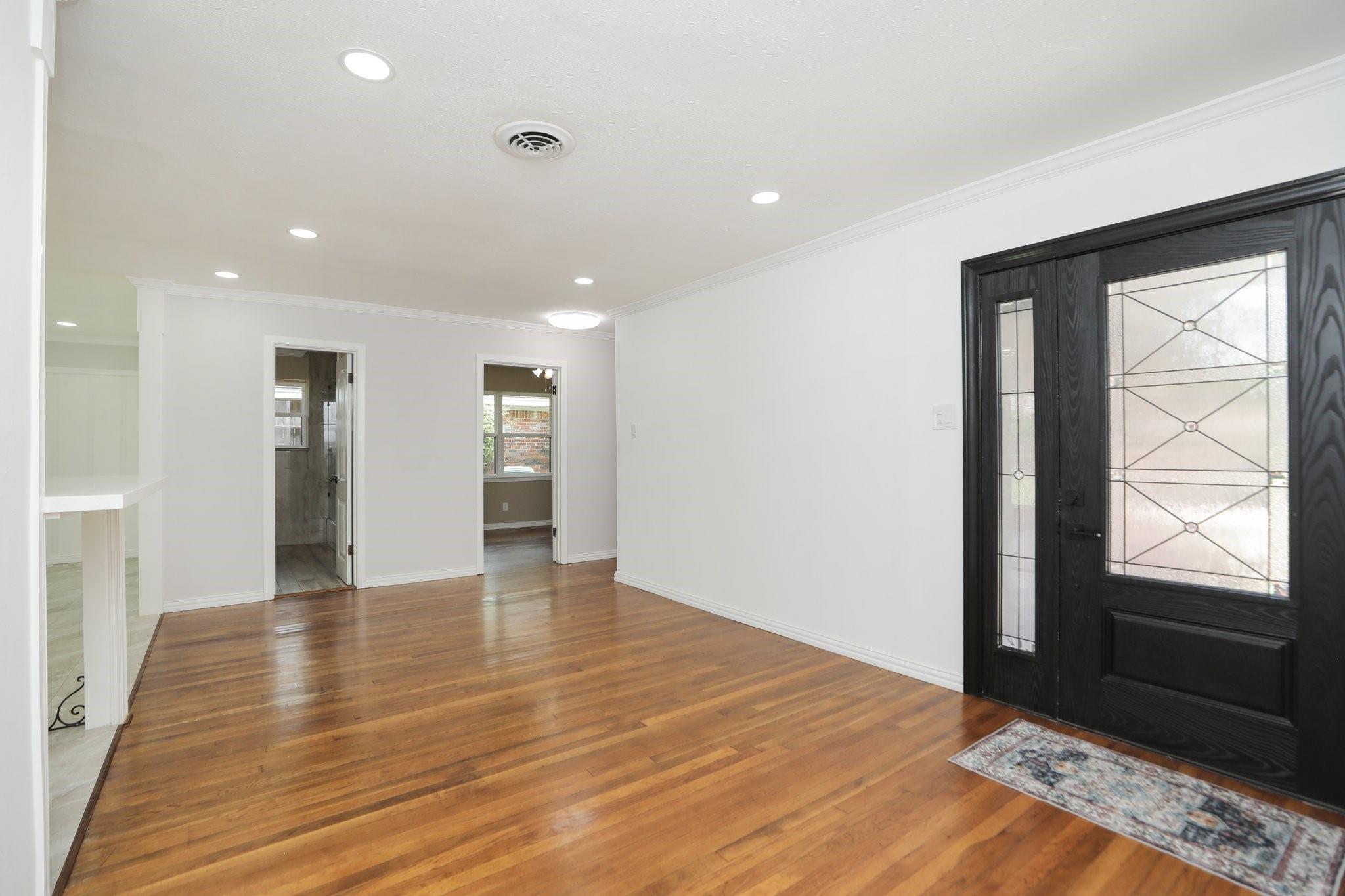 5714 Nina Lee Lane