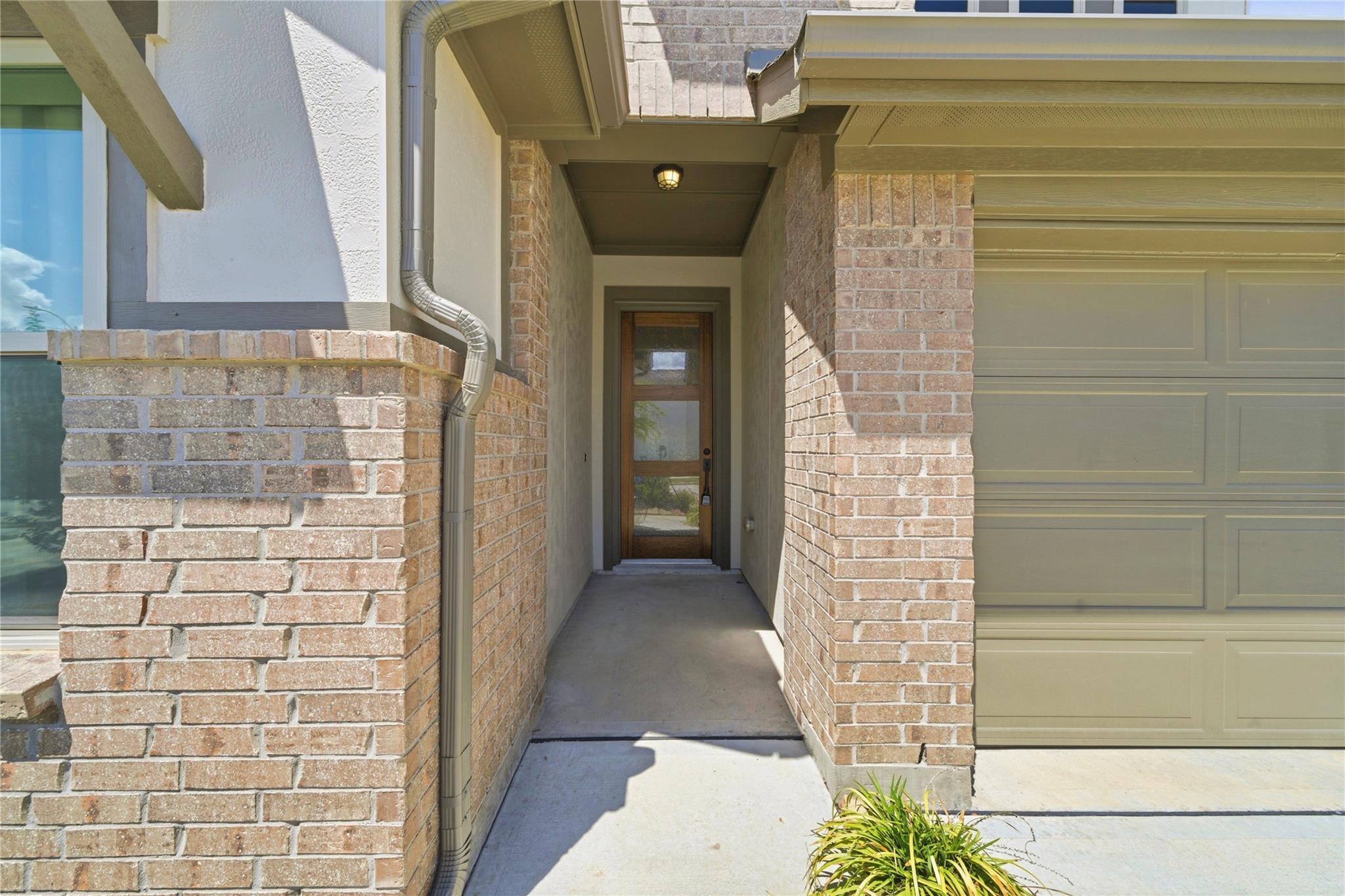 26006 Golden Dawn Trail