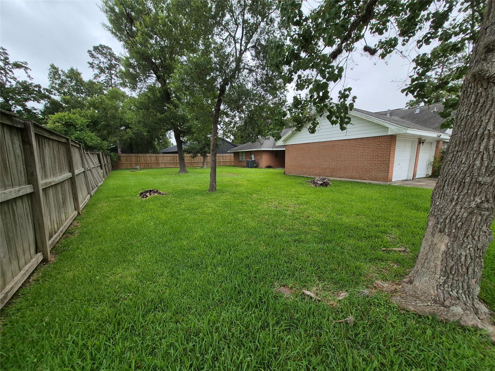 814 Oak Leaf Street