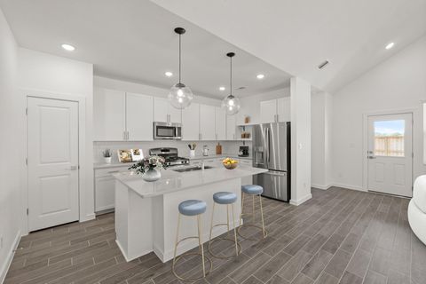 Photo of 363 West Rose Marie Lane, Montgomery, TX 77356 (MLS # 64661543)