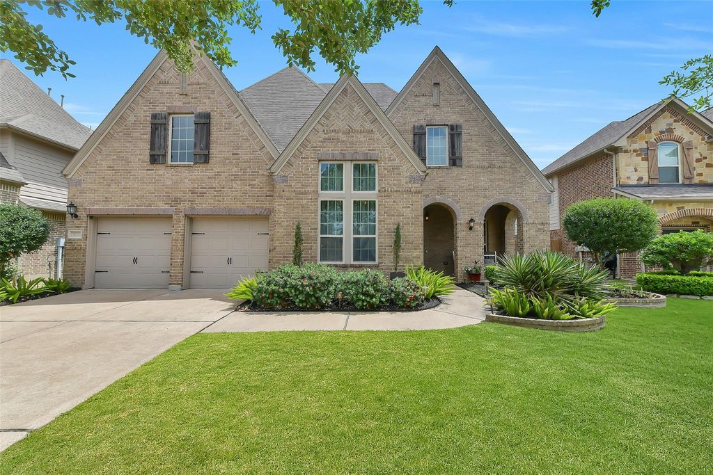 Photo of 911 Ember Hills Lane, Friendswood, TX 77546 (MLS # 57242070)