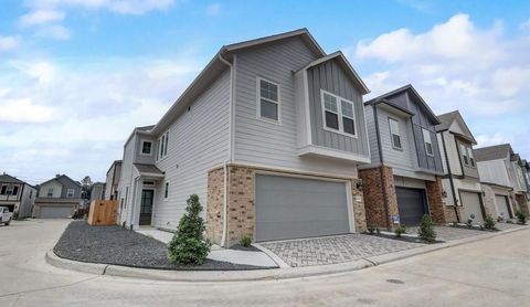 Photo of 8403 Arden Valley Lane, Houston, TX 77063 (MLS # 88386214)