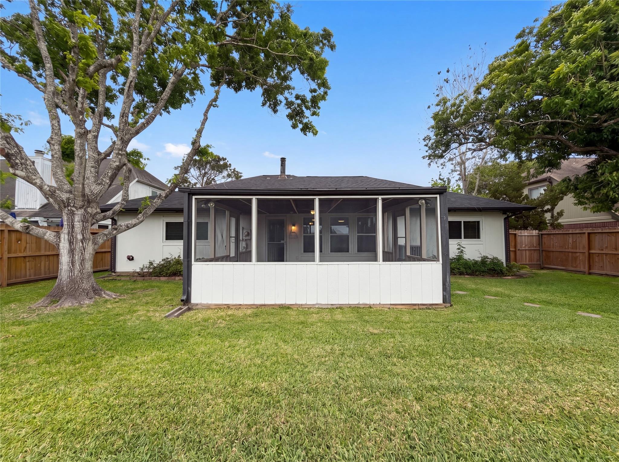 4939 Shady Oaks Lane