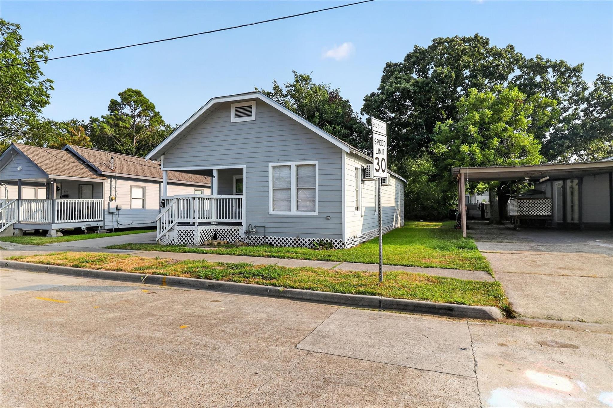 320 E Murrill Street