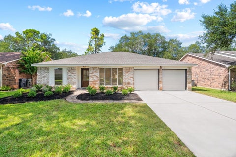 Photo of 2623 Coopers Post Lane, Sugar Land, TX 77478 (MLS # 9628593)