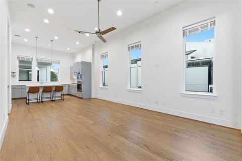 Tiny photo for 2412 Canal Street #L, Houston, TX 77003 (MLS # 56484696)