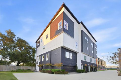 Tiny photo for 2412 Canal Street #L, Houston, TX 77003 (MLS # 56484696)