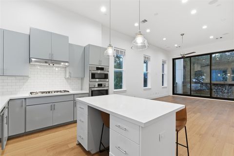 Tiny photo for 2412 Canal Street #L, Houston, TX 77003 (MLS # 56484696)