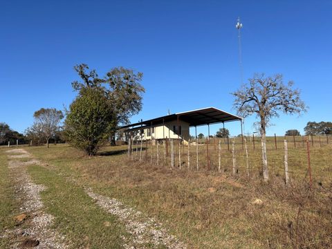 Vacant Land For Sale - 12811 E Us Highway 79<br/> Oakwood, TX 75855