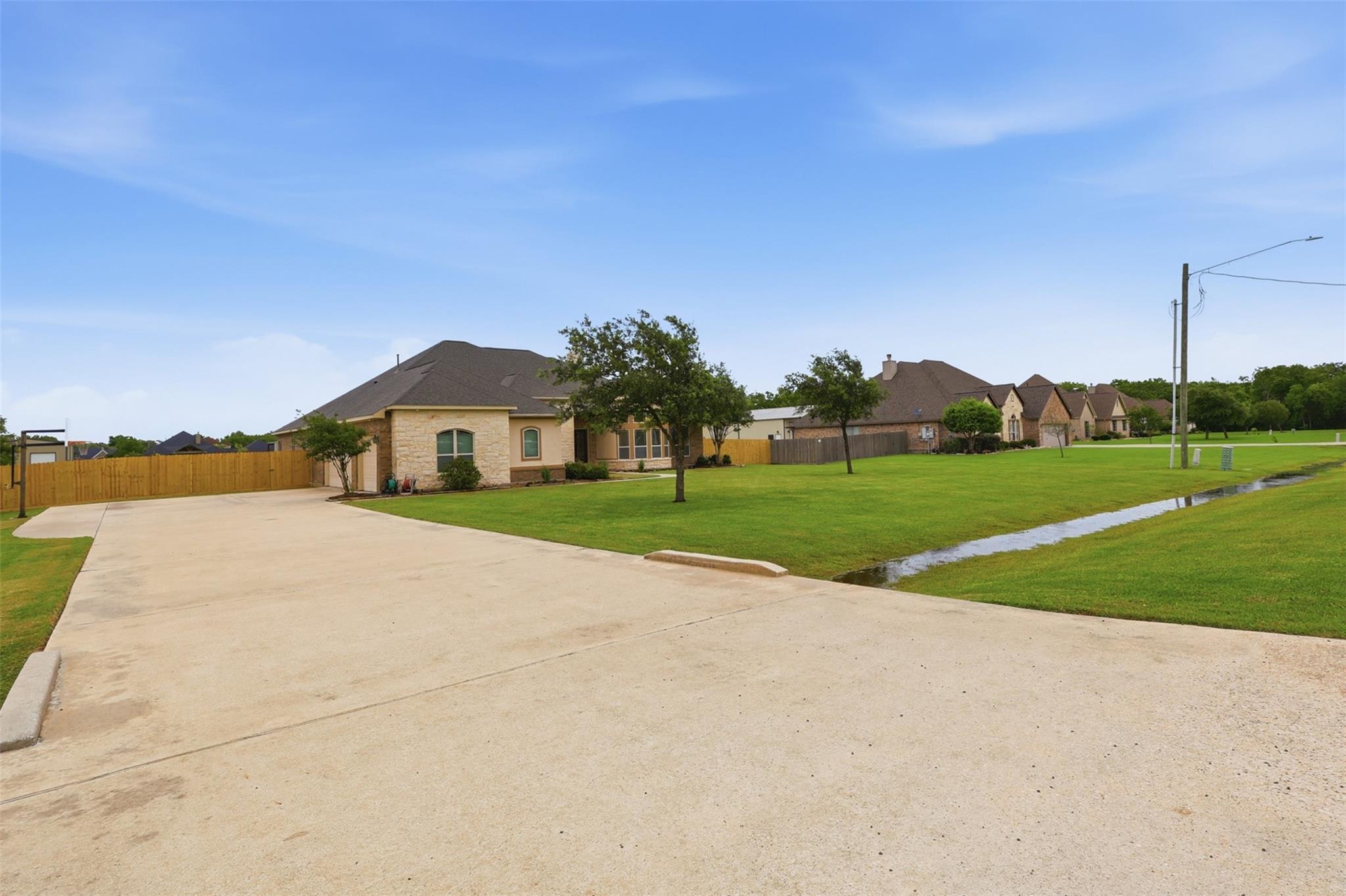 5111 Landon Lane