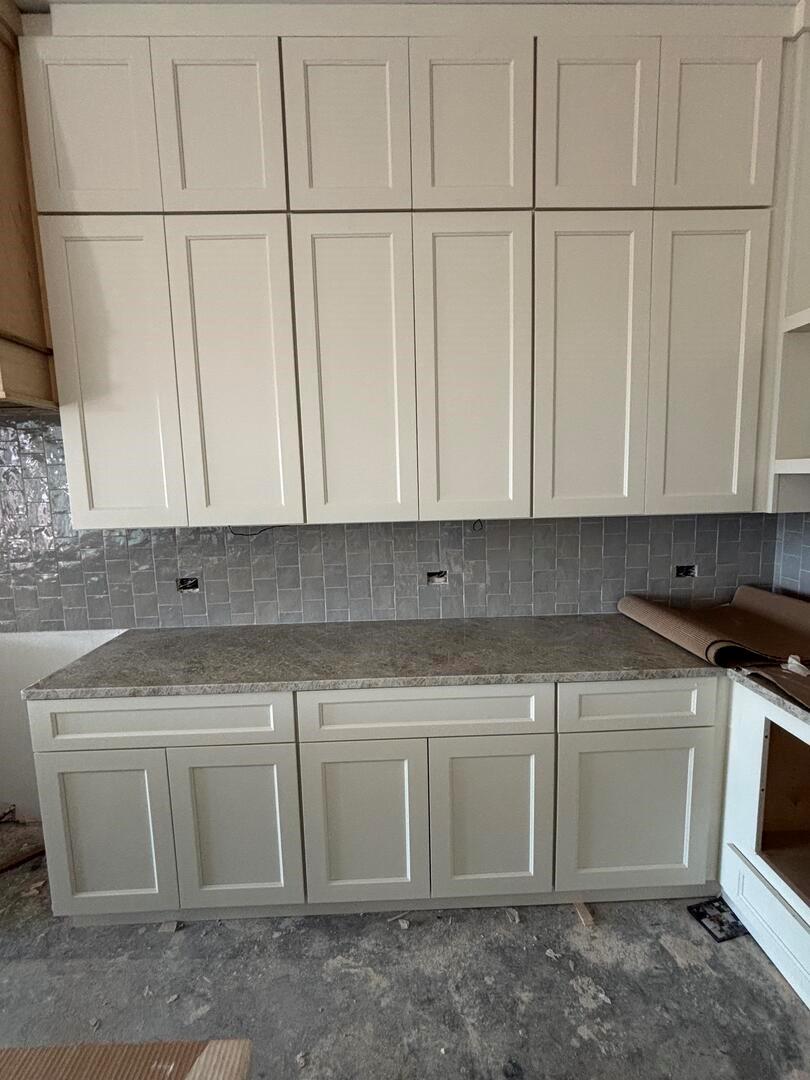 23951 Landrum Village