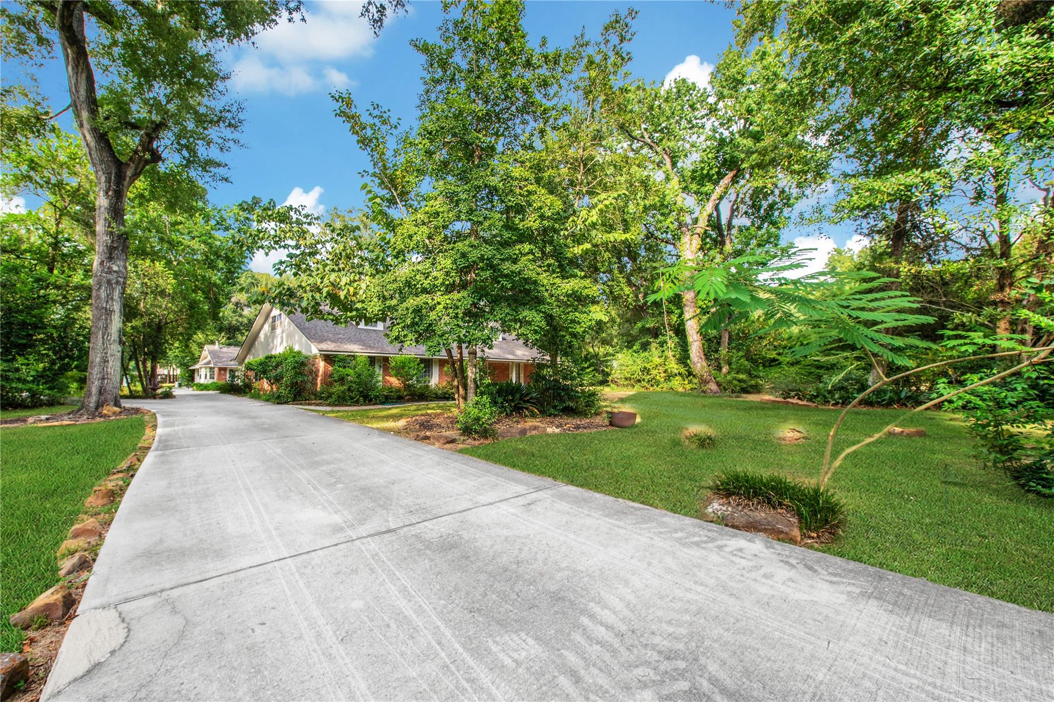 8726 Dogwood Drive