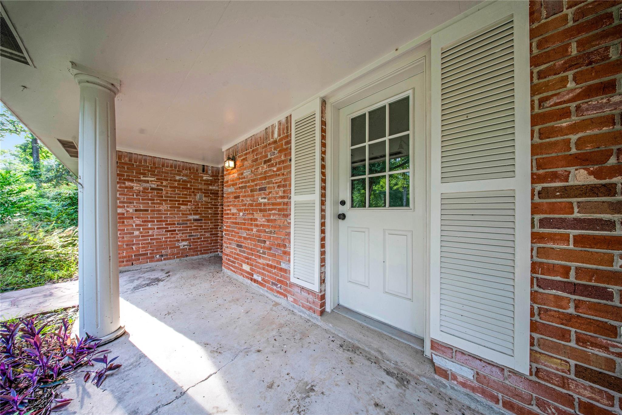8726 Dogwood Drive