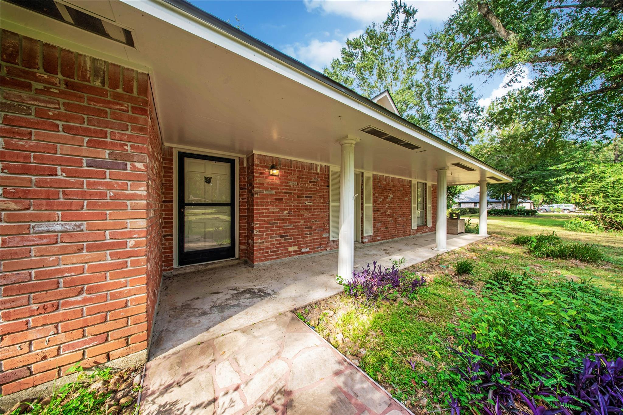 8726 Dogwood Drive