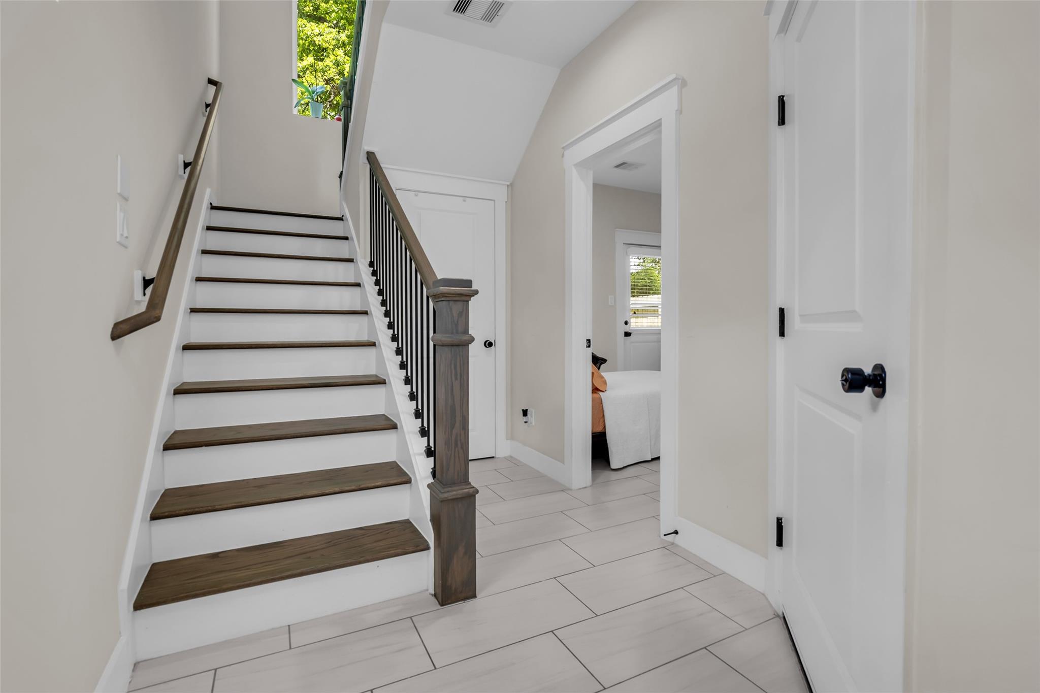 5303 Donovan Gardens Lane