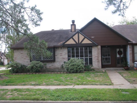 Photo of 13303 Bassford Drive, Houston, TX 77083 (MLS # 88148891)