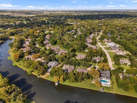 Photo of 4719 Oxbow Circle W, Fulshear, TX 77441 (MLS # 81204556)