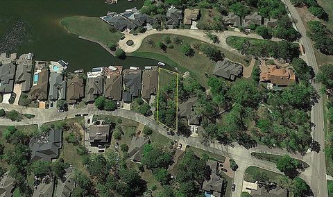 Photo of 14 Creekwood Drive, Montgomery, TX 77356 (MLS # 8928935)