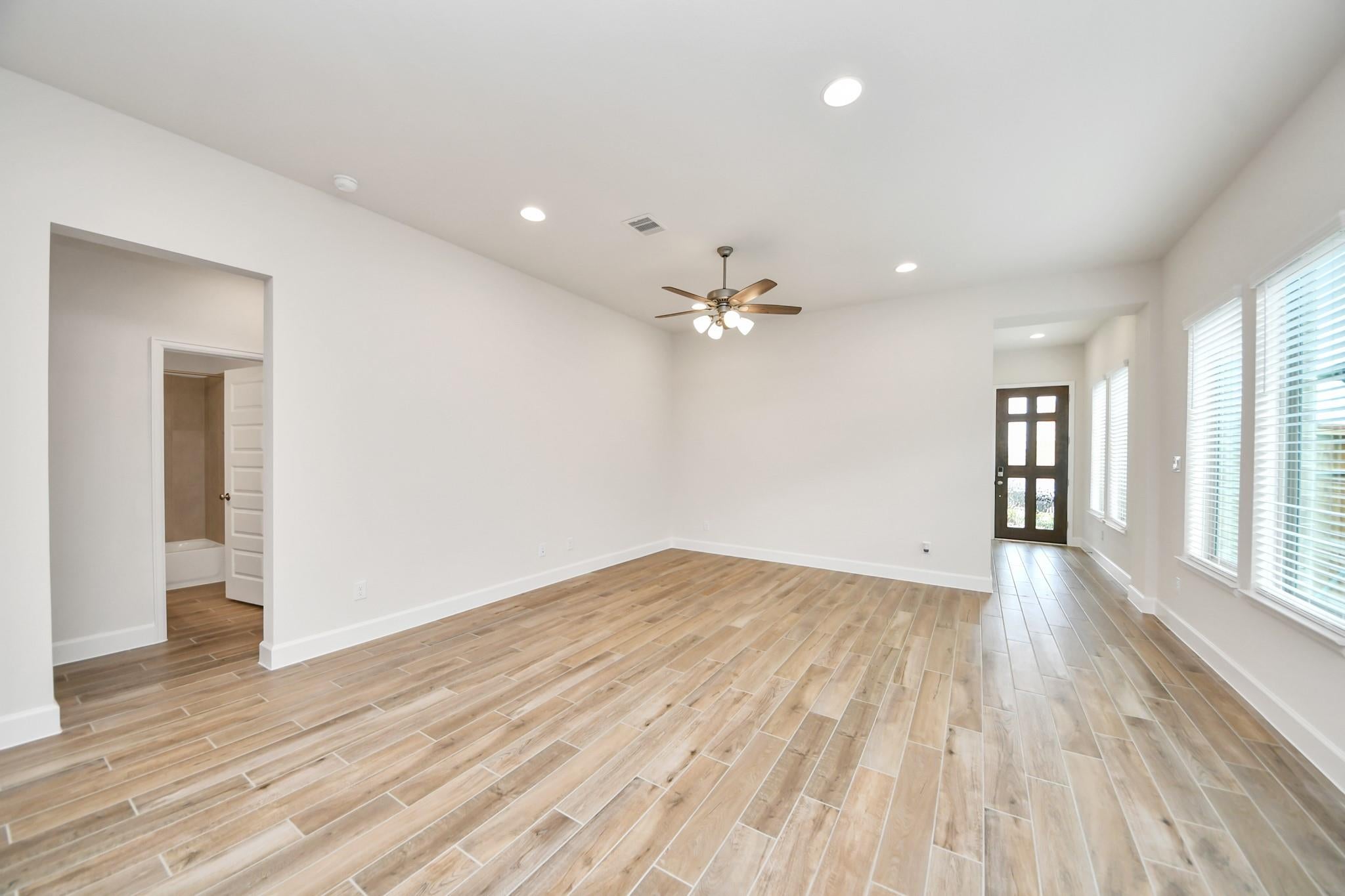 27315 Scarlet Paint Brush Drive