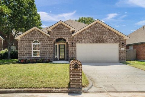 Photo of 14203 Sandalfoot Street, Houston, TX 77095 (MLS # 87463501)