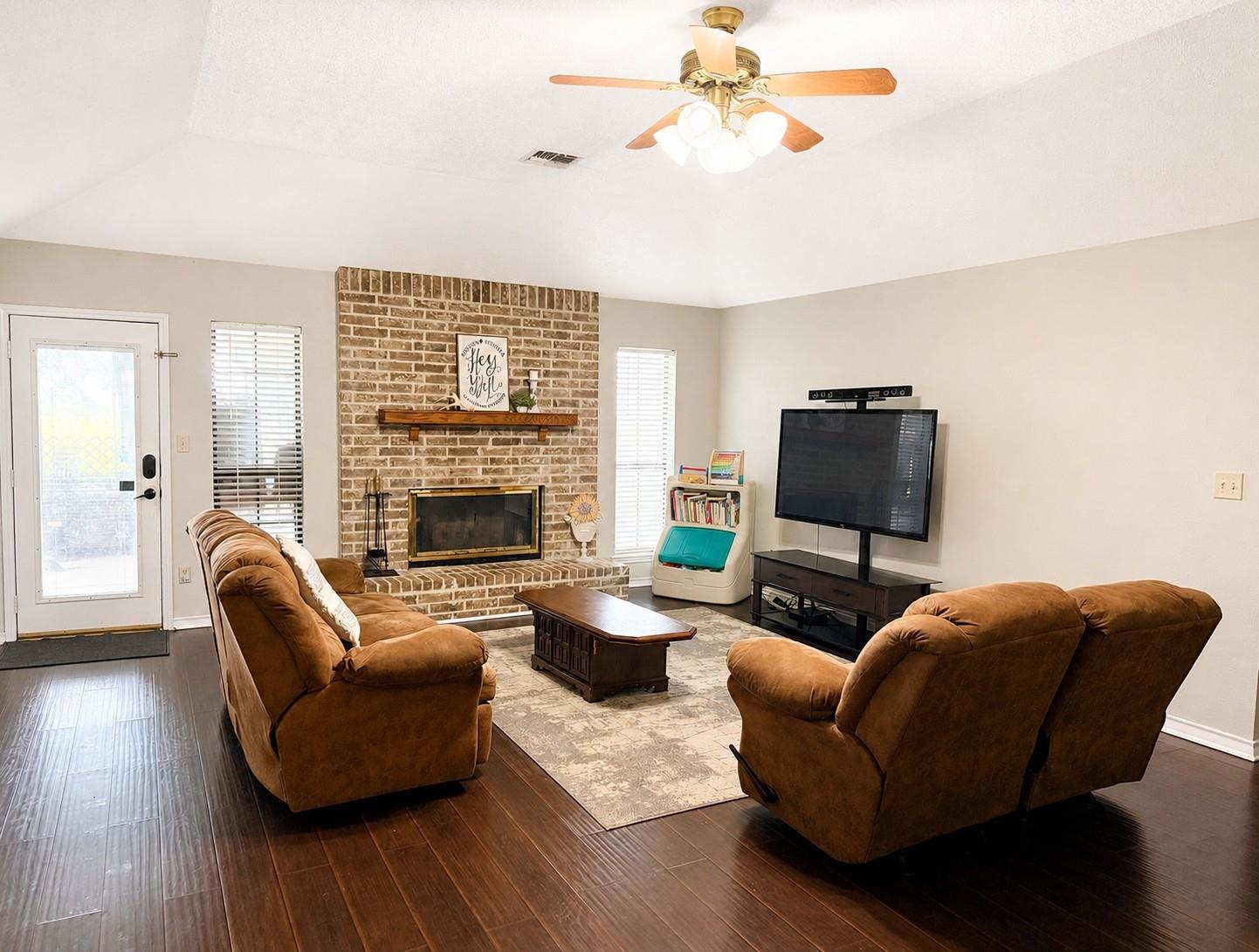 809 John Albert Dr