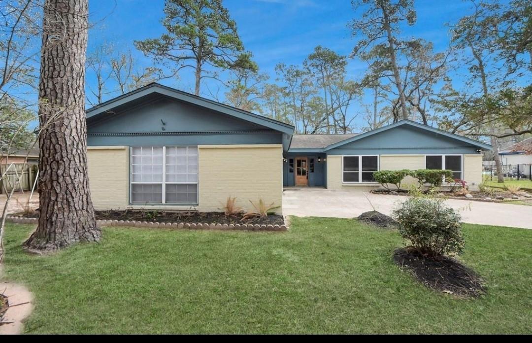 26206 Maplewood Drive