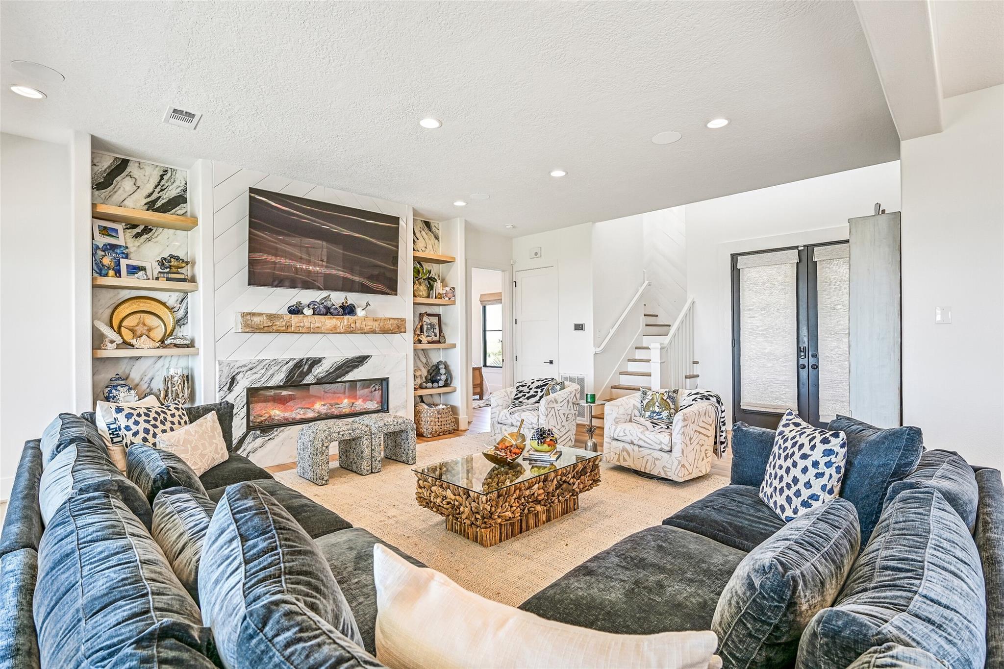 19319 Shores Drive