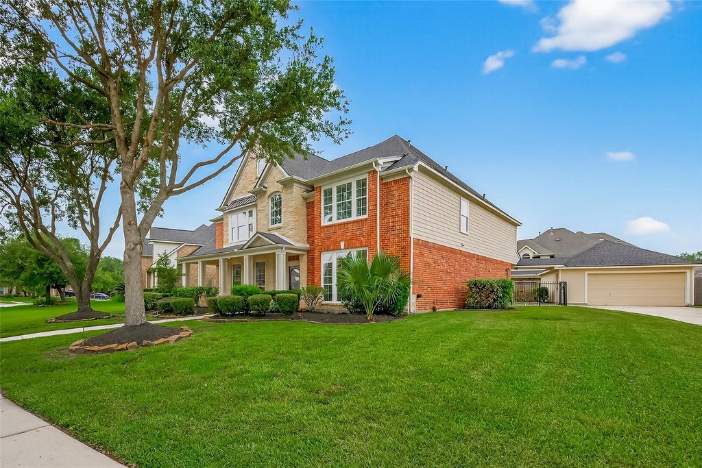 Photo of 13703 Elm Shores Drive, Houston, TX 77044 (MLS # 94720720)
