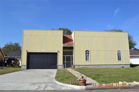 Photo of 3106 Ashfield Drive, Houston, TX 77082 (MLS # 32836078)