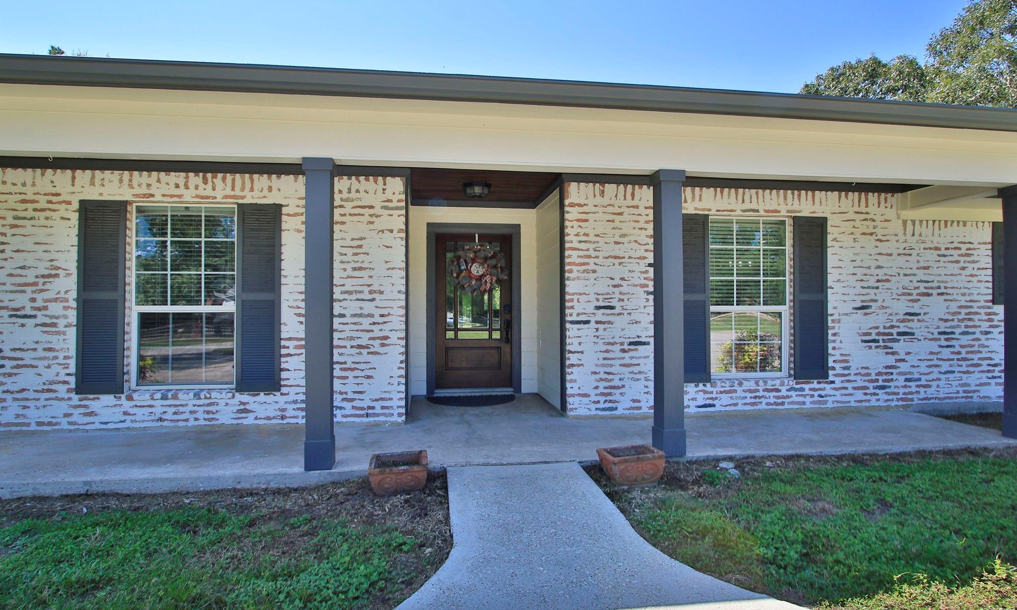 12103 Hillcrest Drive