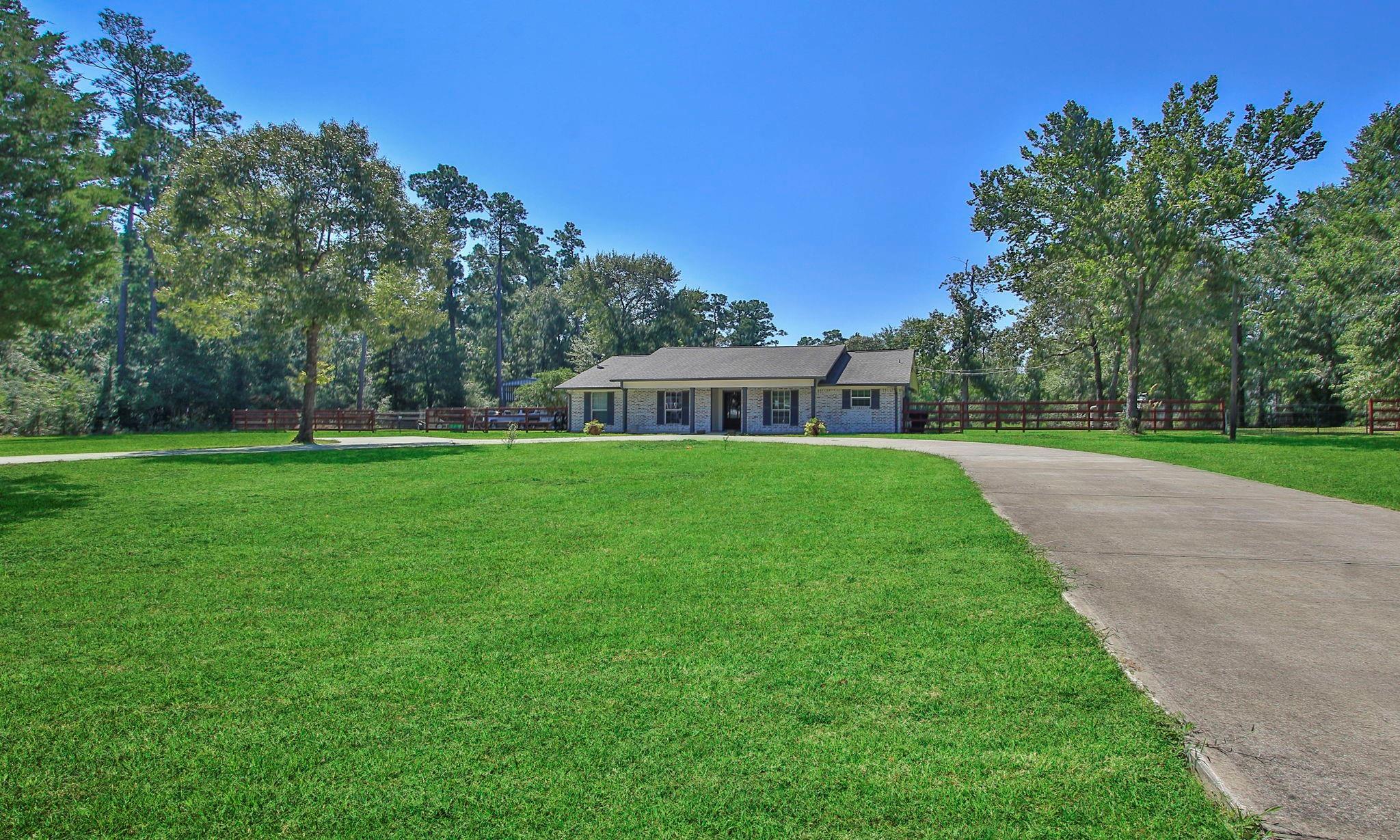 12103 Hillcrest Drive