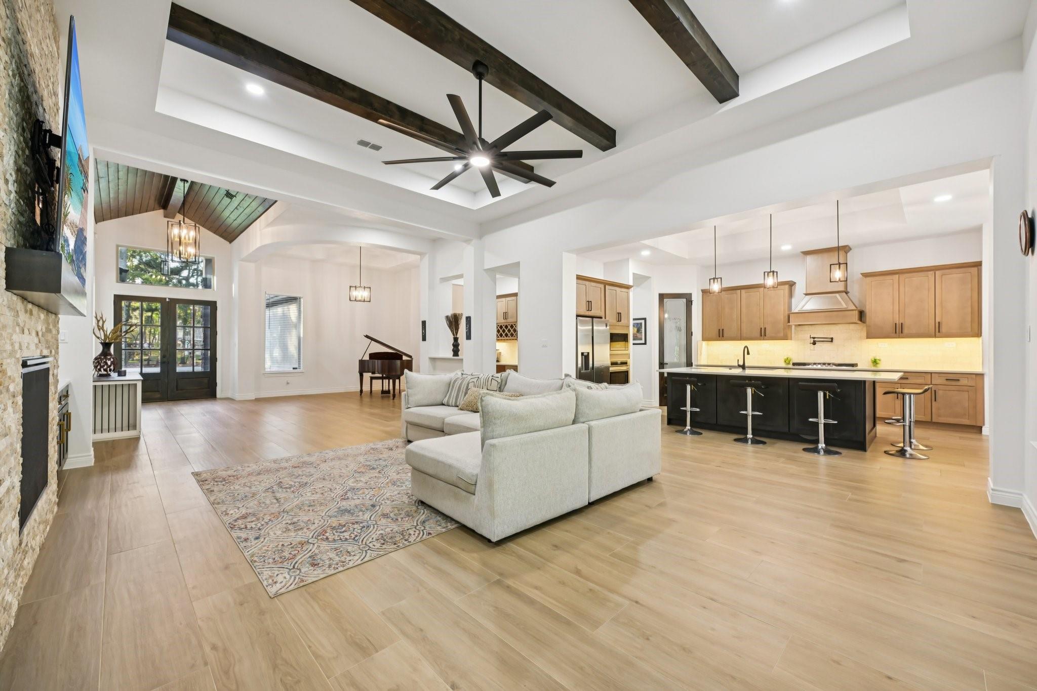 718 Weeping Willow Way