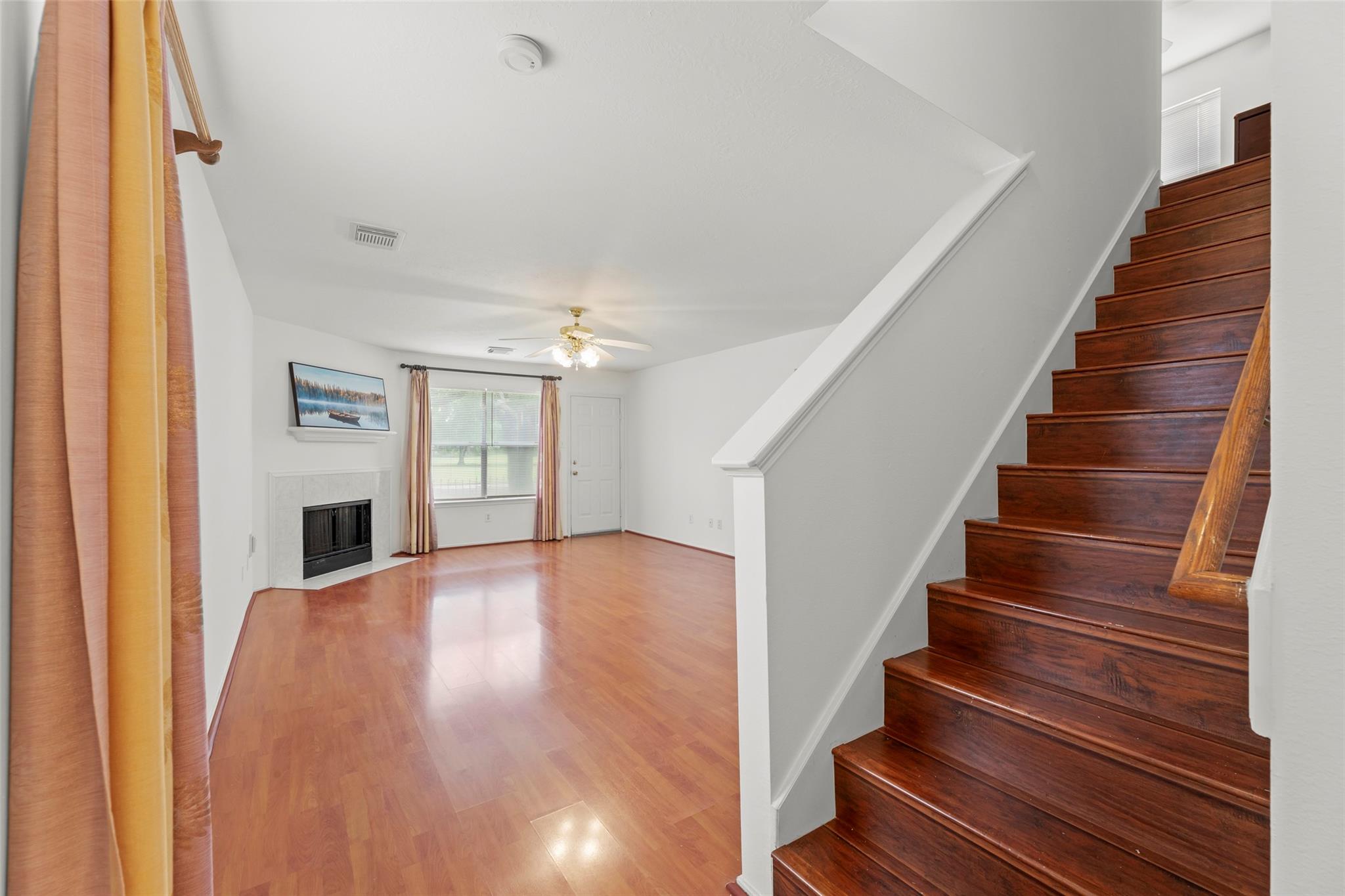 8252 Golf Green Circle
