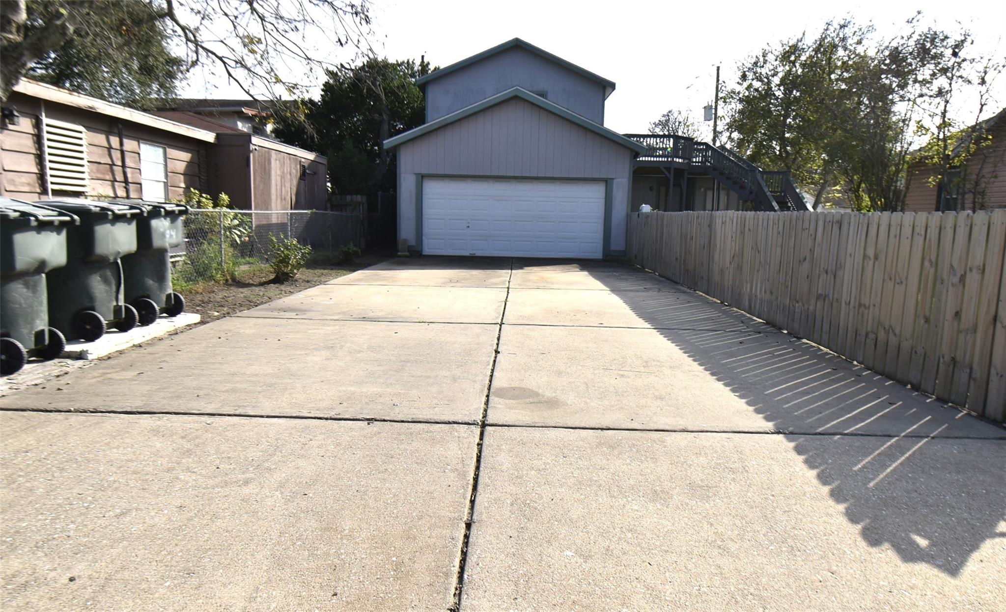 5405 Avenue R