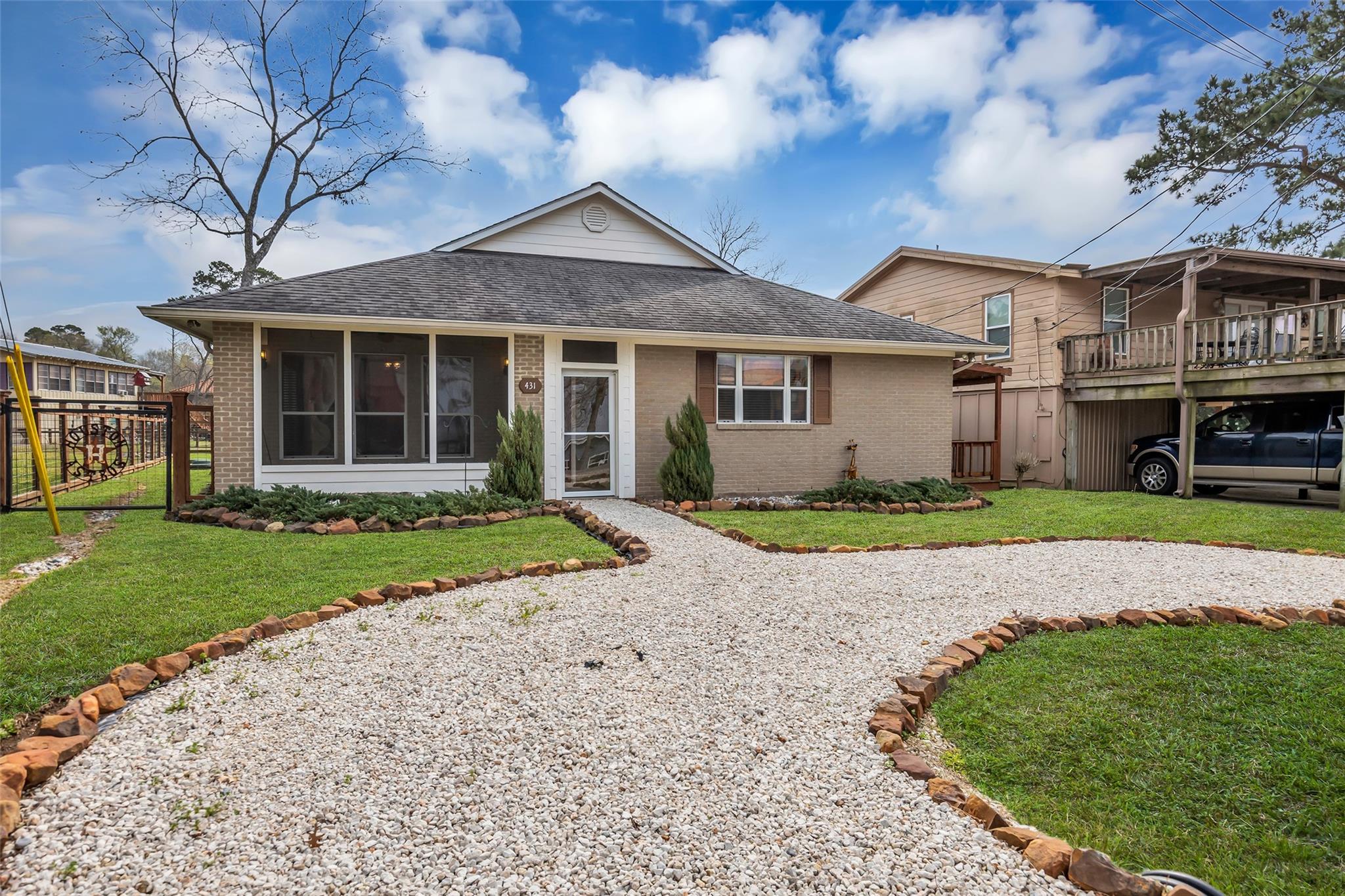 431 W Lake Shore Drive