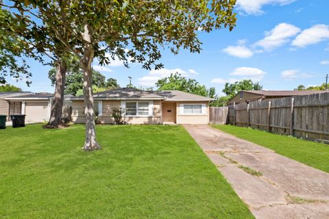 Photo of 7918 Jutland Road, Houston, TX 77033 (MLS # 50520442)
