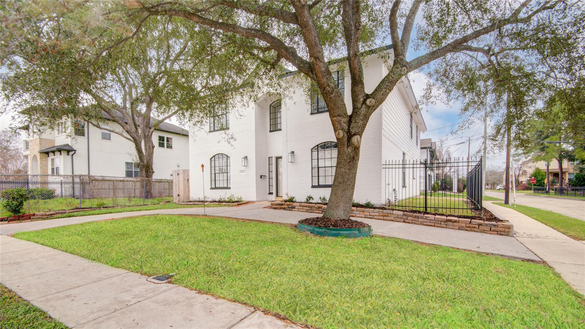 4400 Edith Street