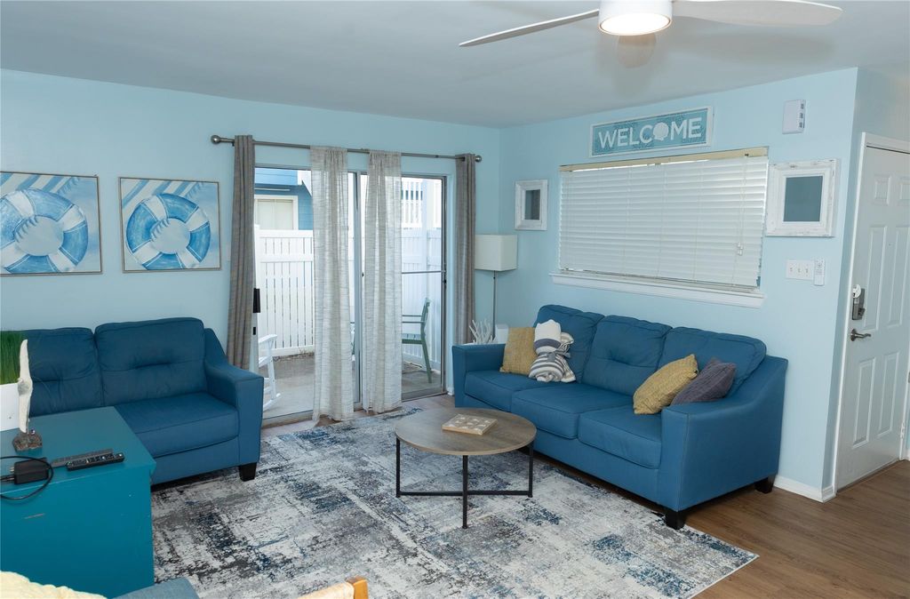 Photo of 3506 Cove View Boulevard #911, Galveston, TX 77554 (MLS # 40109012)