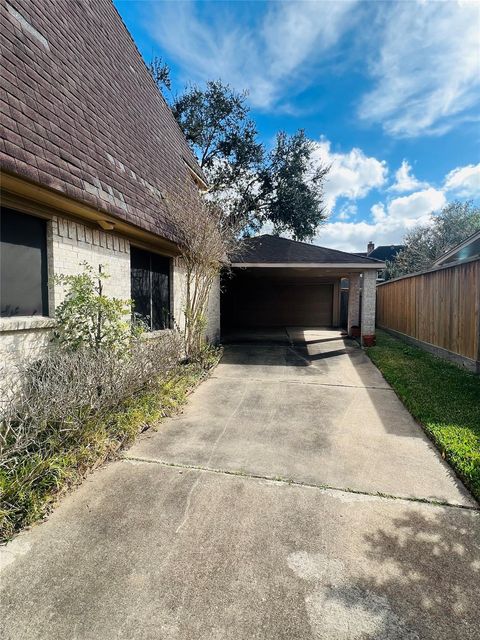 Tiny photo for 9918 Sagegreen Drive, Houston, TX 77089 (MLS # 23256107)