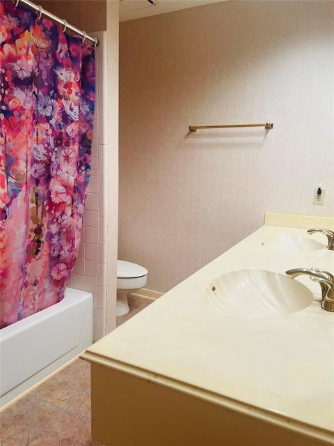 Tiny photo for 9918 Sagegreen Drive, Houston, TX 77089 (MLS # 23256107)