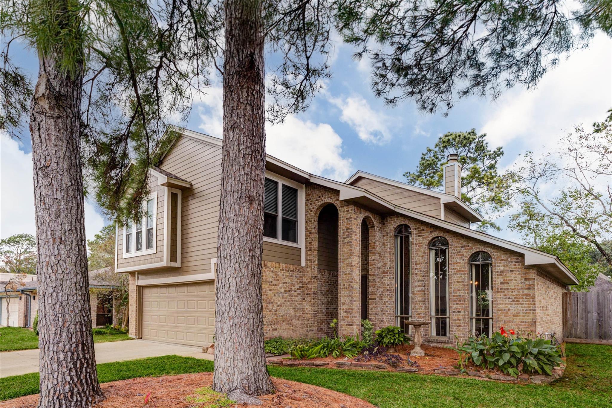15811 Spring Forest Drive