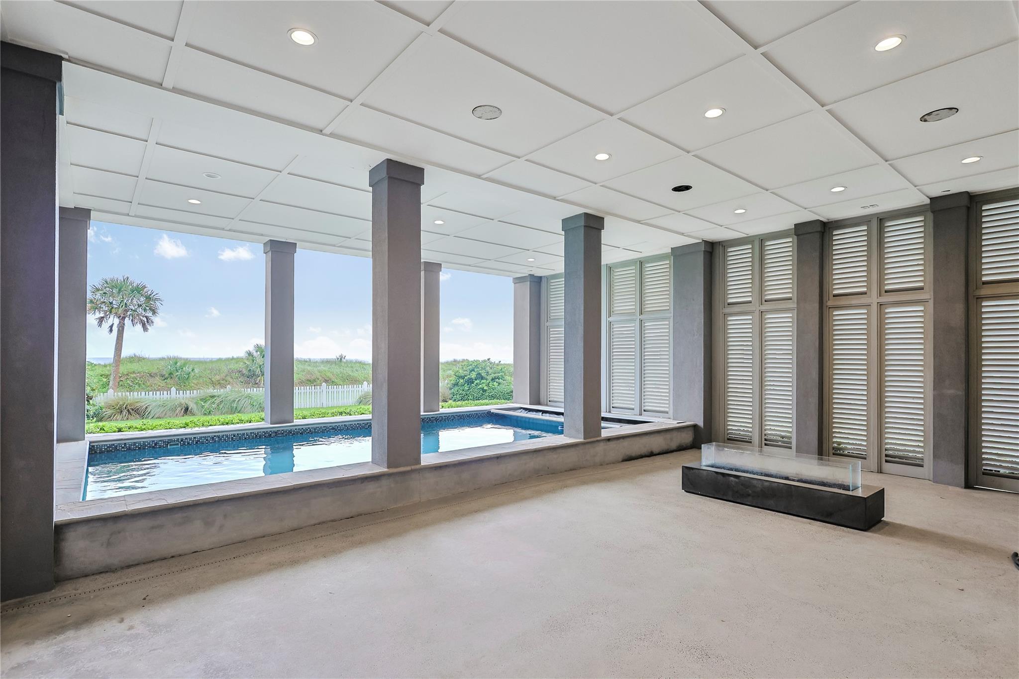 2425 E Seaside Drive